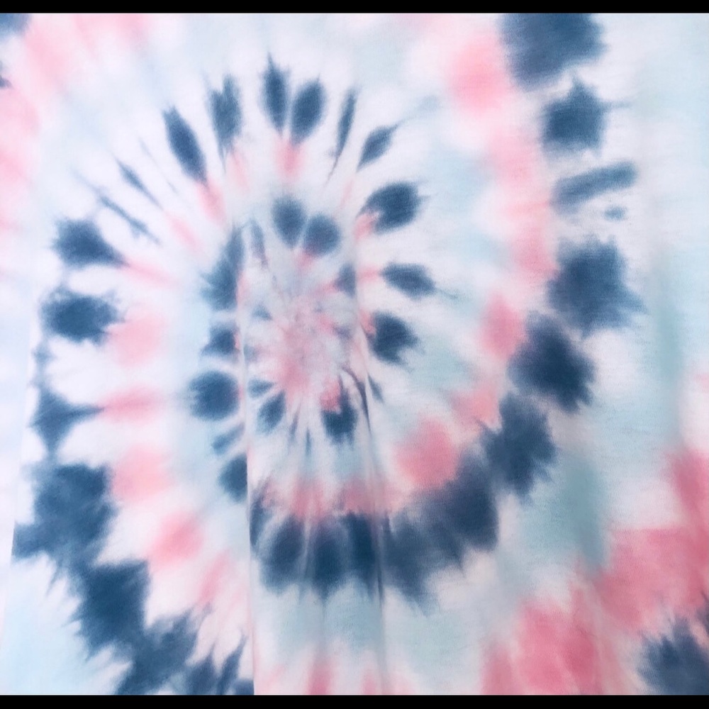 Tie Dye Custom Spiral Tee NEW - Picture 5 of 11